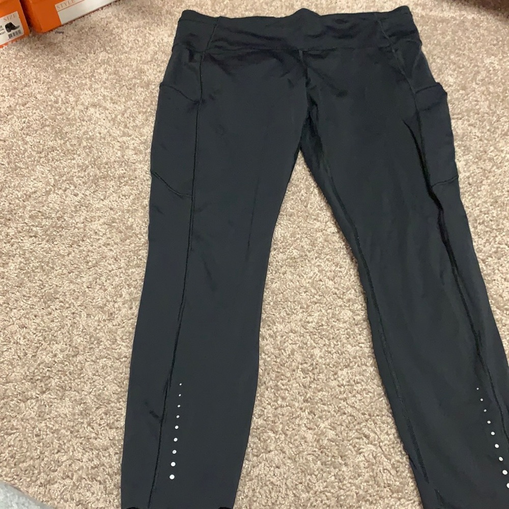 Lululemon yoga pants